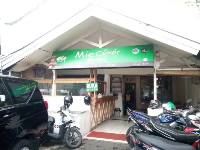 Gambar Makanan Mie Ceker Bandung 7