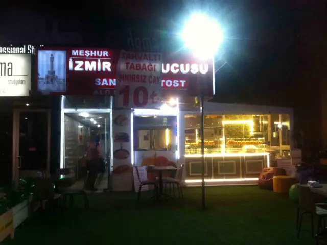 Meşhur İzmir Kumrucusu'nin yemek ve ambiyans fotoğrafları 4