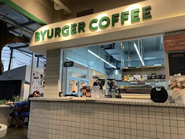 Gambar Makanan Byurger Coffee 7