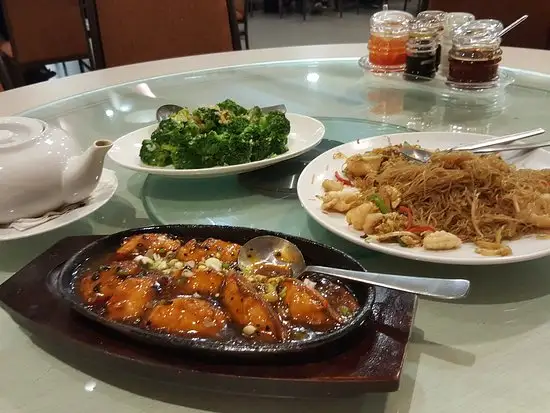 Gambar Makanan Furama Restaurant 3