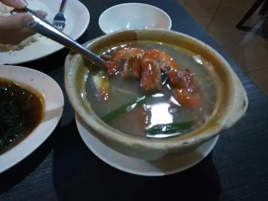 Pormtip Thai Restaurant Food Photo 1