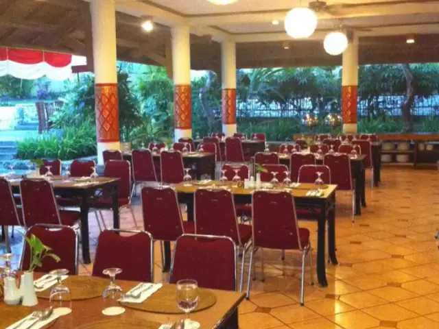 Gambar Makanan Kintamani Resto - Plagoo Holiday Hotel 2