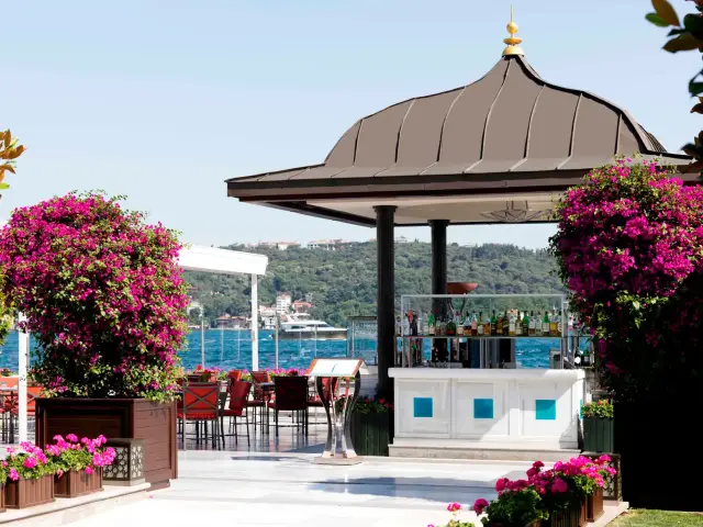 Aqua Restaurant - Four Seasons Hotel Bosphorus'nin yemek ve ambiyans fotoğrafları 16