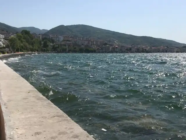 Kahveland Degirmendere Golcuk'nin yemek ve ambiyans fotoğrafları 2