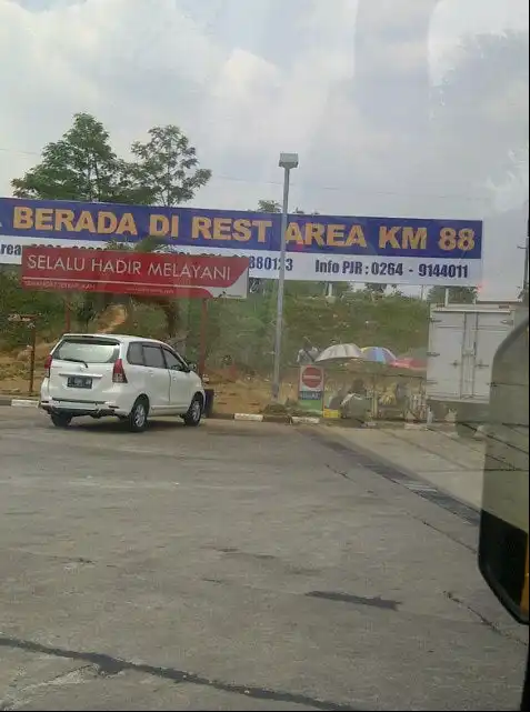 Gambar Makanan Rest area km. 88 Tol cipularang 2