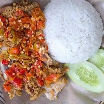 Gambar Makanan Pecel Ayam Dan Lele Goreng Warung Wong Jowo, Taman Jajan Gaul 10
