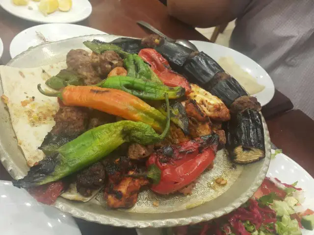 Neden Urfa Baboş Kebap'nin yemek ve ambiyans fotoğrafları 19