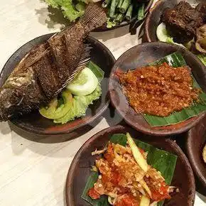 Gambar Makanan Penyetan Buk Mariyati, Jl Raya Satelit Utara BT-25b 20