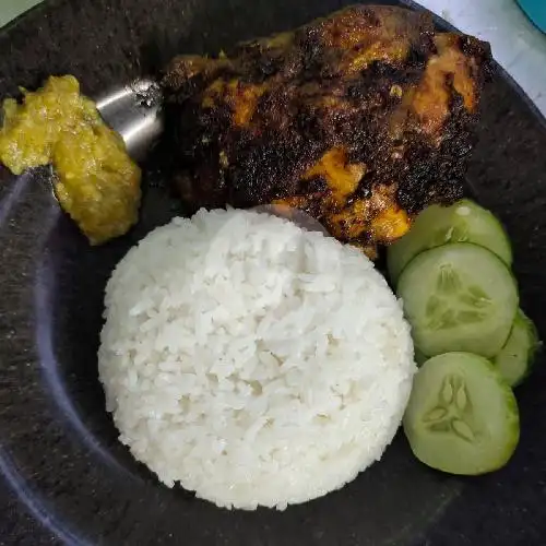 Gambar Makanan Ayam Bakar Ade Tea 2