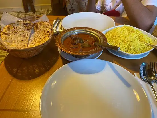 Taj-Mahal Indian Restaurant'nin yemek ve ambiyans fotoğrafları 27