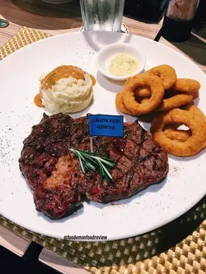 MeatPoint Halal Steakhouse Food Photo 2