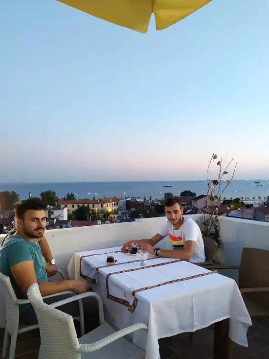 Ast Terrace Restaurant Cafe'nin yemek ve ambiyans fotoğrafları 41