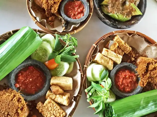 Gambar Makanan Warung Lesehan Parahiyangan 2