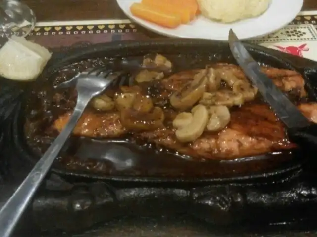 Gambar Makanan Gandy Steak House 6