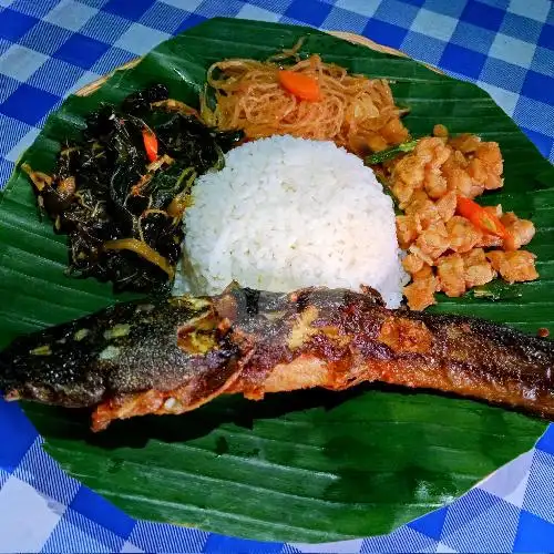 Gambar Makanan Sop Daging Dan Ramesan Bu Narti, Jombor 10