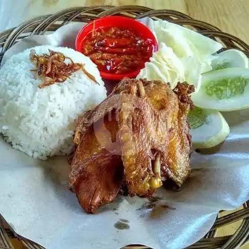 Gambar Makanan Sop Buah & Jus, Piscok, Ayam RicaRica Kang Ilham, Jl. Fatahillah 5