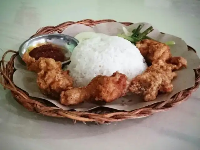 Gambar Makanan Ayam lalap Purnama 1