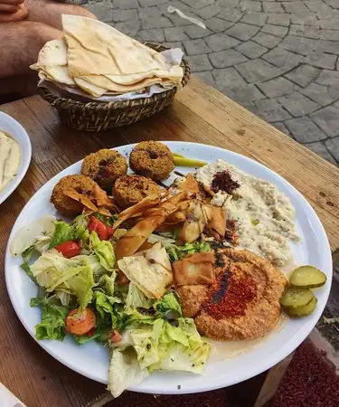 Felafel Köy'nin yemek ve ambiyans fotoğrafları 6