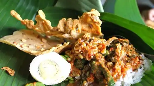 Nasi Pecel Khas Banyuwangi, Depok