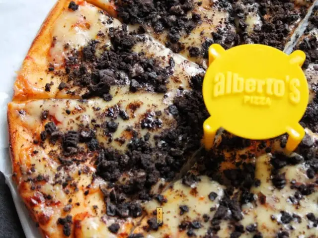 Alberto's Pizza Food Photo 17