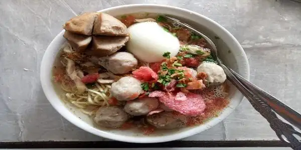 Bakso Cecep 2, Makam Pahlawan