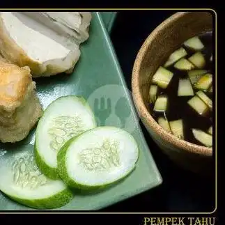 Gambar Makanan Pempek Pak Raden, Jambi 2