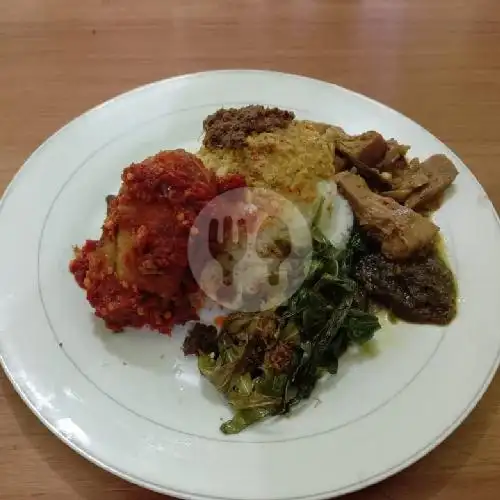 Gambar Makanan RUMAH MAKAN PADANG SALERO BASAMO 4