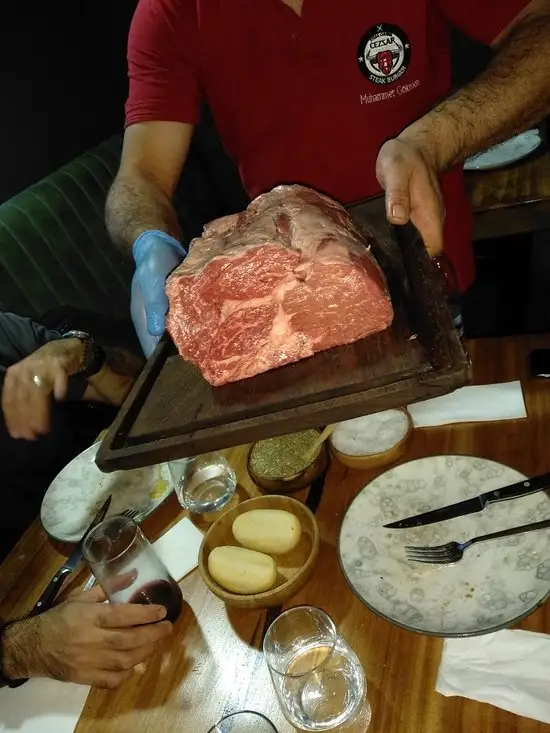 Cezzar Steakhouse'nin yemek ve ambiyans fotoğrafları 13