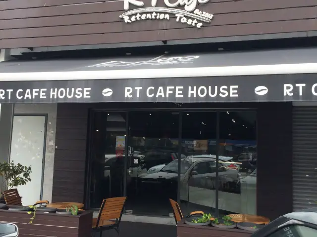 RT Cafe Food Photo 2