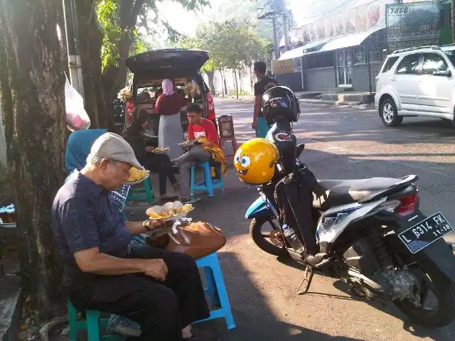 Gambar Makanan Nasi Pecel Bambu Runcing Xenia Hitam 2