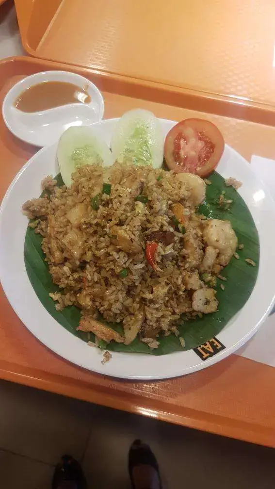 Gambar Makanan Nasi Goreng Spesial Kwetiau Akang 17