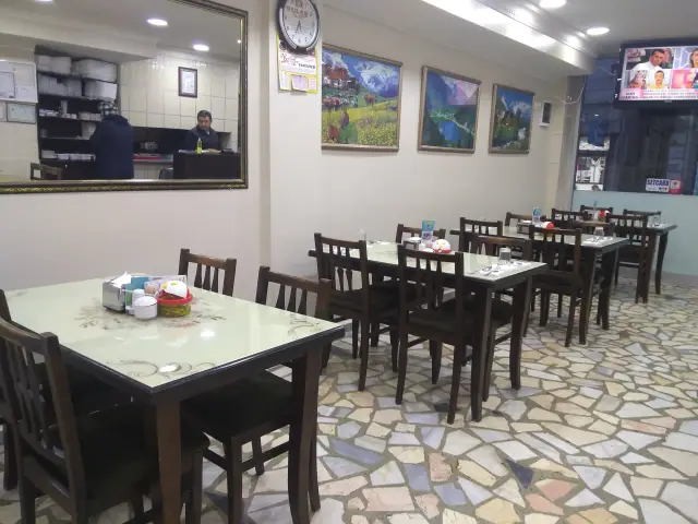 Çardak Kebap - Pizza - Lahmacun Salonu'nin yemek ve ambiyans fotoğrafları 2