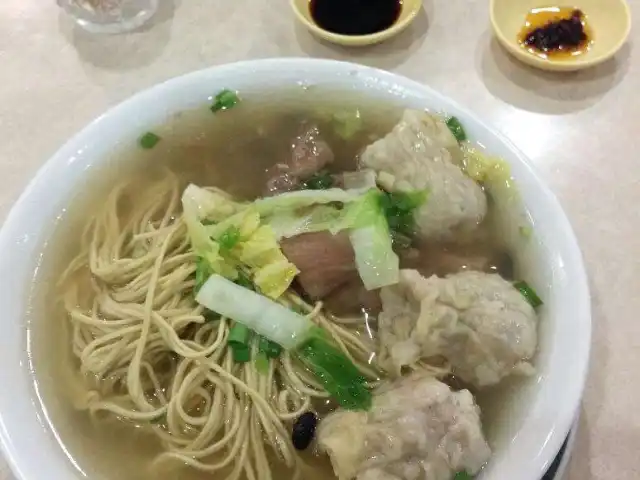 Dragon Noodle Center Food Photo 8