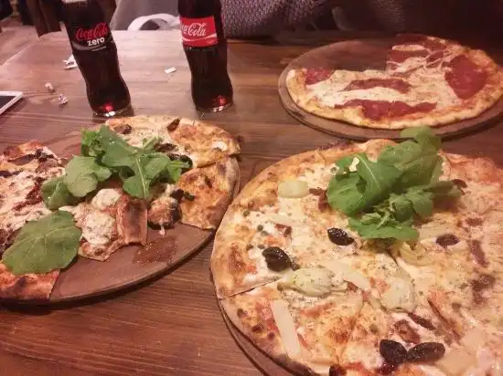 Fornello Pizzeria'nin yemek ve ambiyans fotoğrafları 4