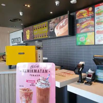 McDonald's & McCafé (Petronas Batu 3)