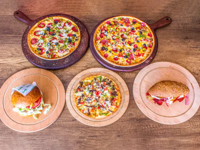 Levent Pizza'nin yemek ve ambiyans fotoğrafları 1