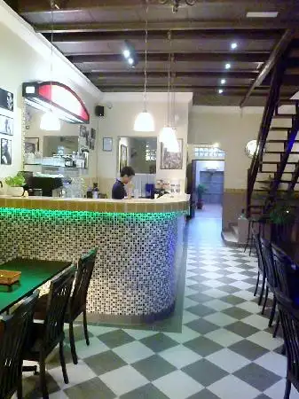 La France Cafe and Restaurant