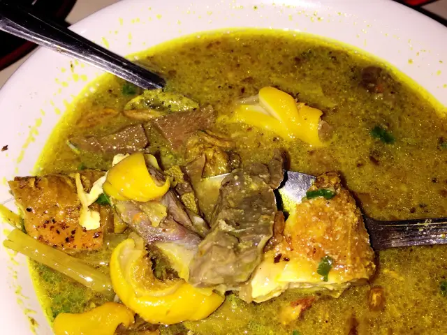 Gambar Makanan Soto Kuning Bogor Pak M. Yusuf 17