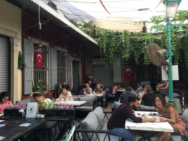 Lesmire Cafe & Meyhane'nin yemek ve ambiyans fotoğrafları 8