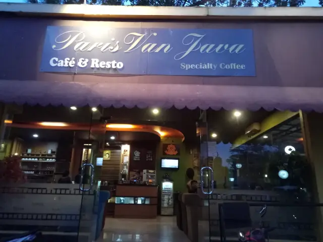 Gambar Makanan Paris Van Java Coffee 3