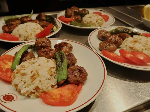 Tahtakale Filibe Köfte'nin yemek ve ambiyans fotoğrafları 1