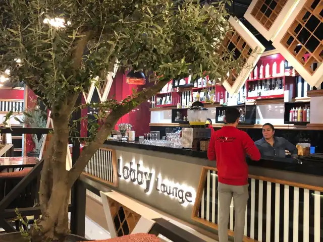 Lobby Lounge'nin yemek ve ambiyans fotoğrafları 4