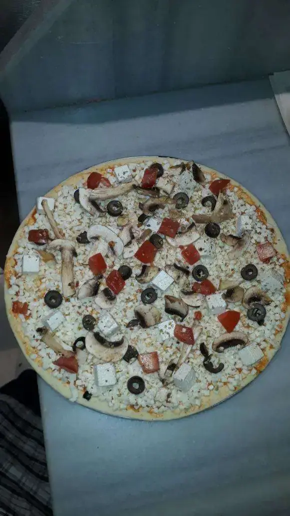 MH Pizza & Döner'nin yemek ve ambiyans fotoğrafları 14