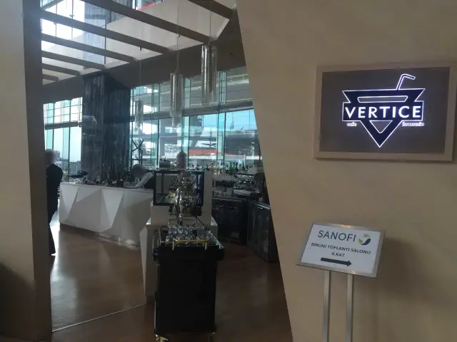 Vertice - Wyndham Grand İstanbul'nin yemek ve ambiyans fotoğrafları 5