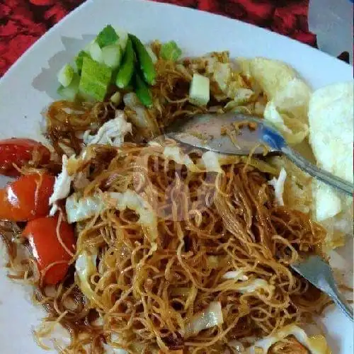 Gambar Makanan Nasi Goreng Merah dan Mie Lelek Sekanak, Radial 6