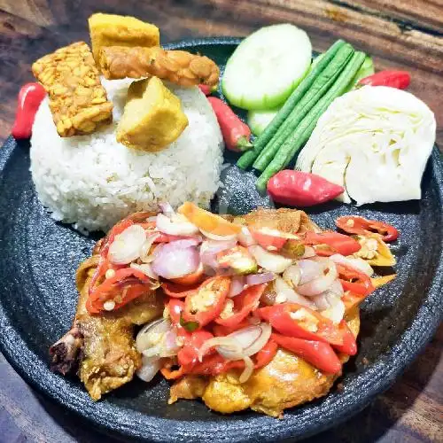 Gambar Makanan Ayam Tempong Ibu Sri, Seminyak 14