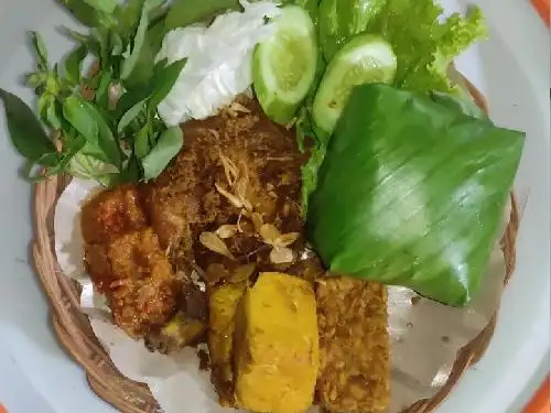 Kuliner Yuna, Jalan Cagak Pawarengan