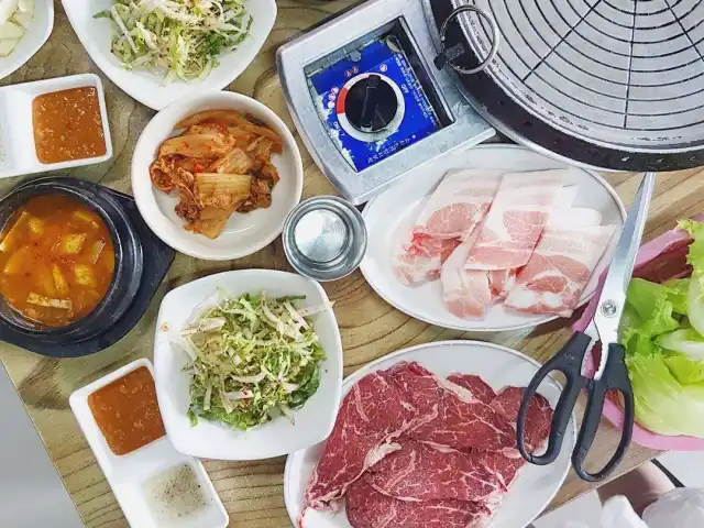 Pearl Korean Meatshop and Restaurant Food Photo 11