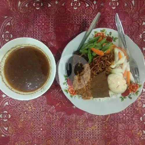 Gambar Makanan Warung Nasi Kuning Bagadang Hj. Teo, Maccini Raya 6