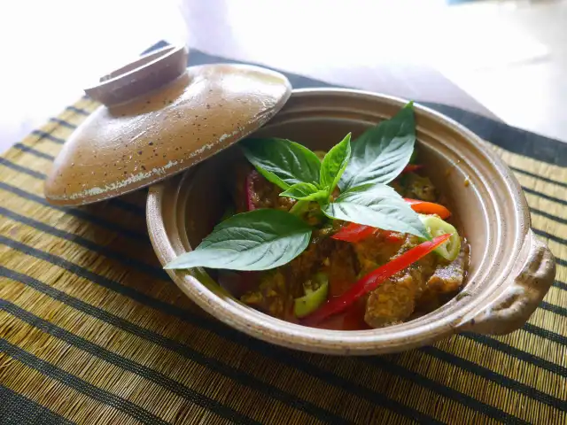 Lime and Basil Thai Restaurant Food Photo 18